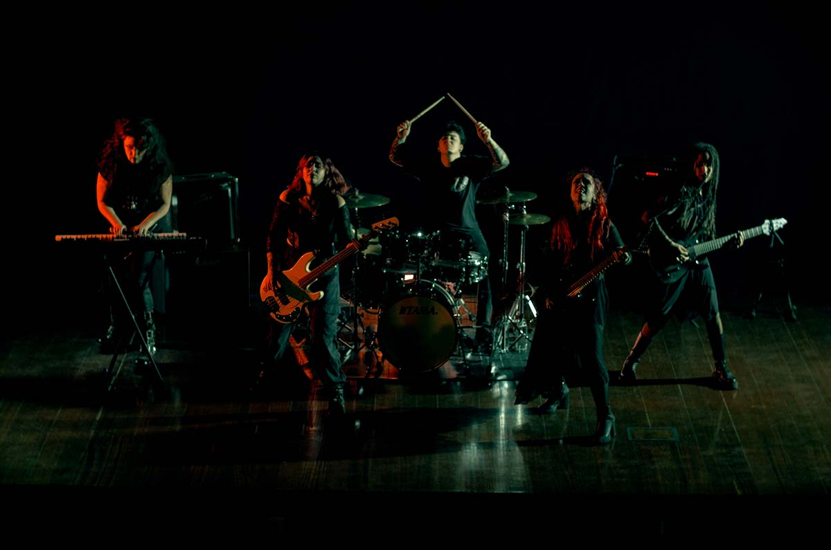 Videoclipe Black Widows